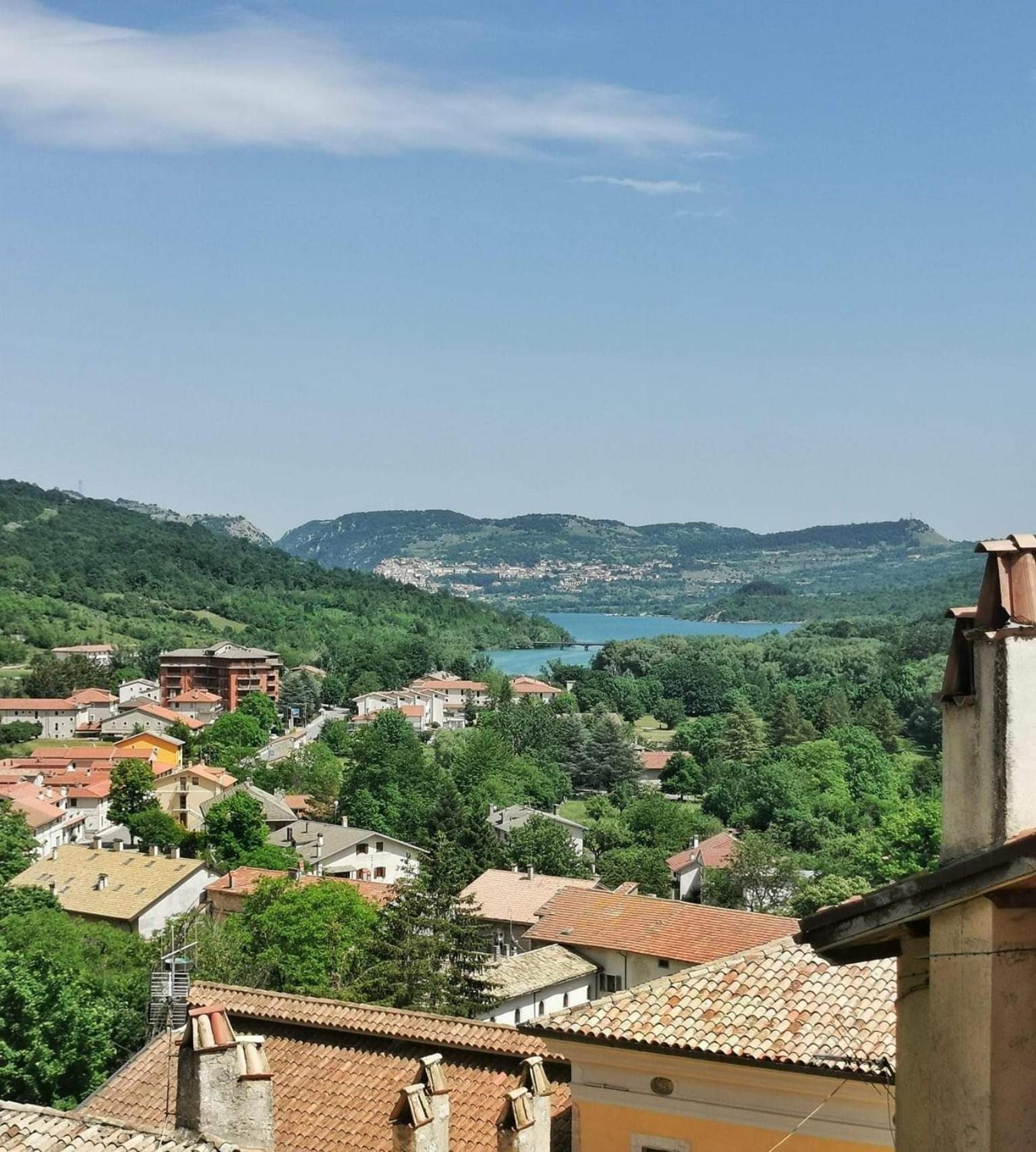 Casa Vacanze Al Castello Villetta Barrea Habitación foto